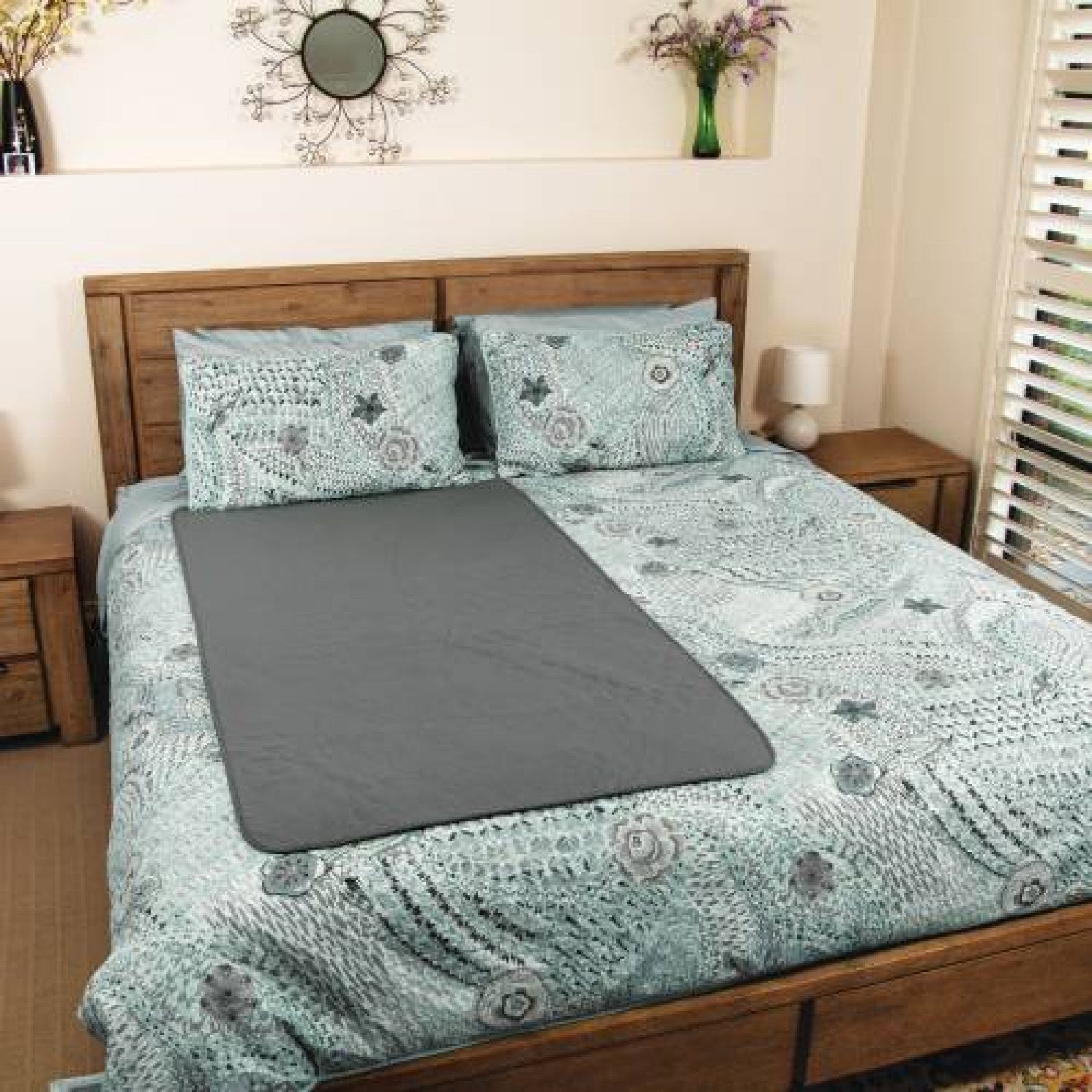 Conni All-Rounder Absorbent & Waterproof Pad – Charcoal